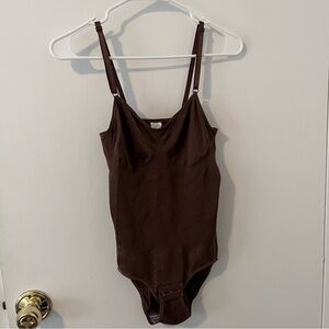 NEW Women’s Shapewear Bodysuit Clasp Closure Adjustable Straps Brown XL